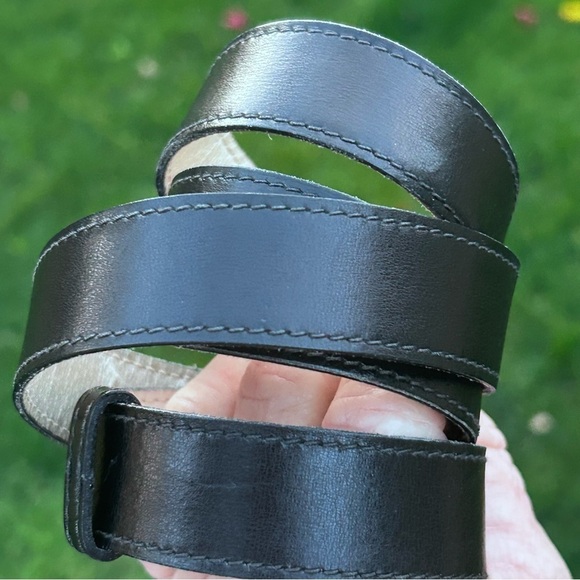 Vintage Gucci Gold Buckle & Black Leather Gucci Belt | Made in Italy | Size 36 - Picture 3 of 12